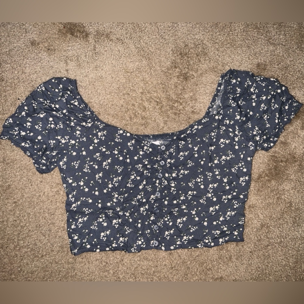 Hollister, women’s XL crop top